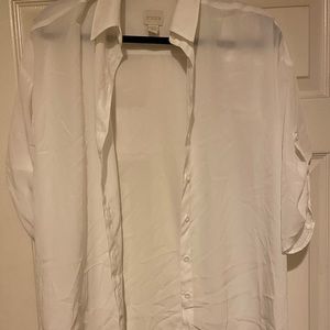 White Chico’s blouse size 00( 0/2-Xs)